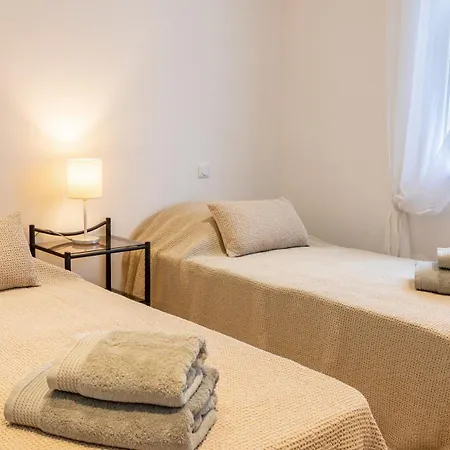 Belle Villa, Proche Des Plages, Piscine, Climatisee